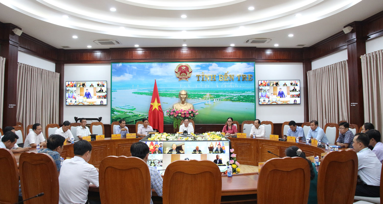 Hội nghị trực tuyến của Thủ tướng Chính phủ với các cơ quan đại diện Việt Nam ở nước ngoài