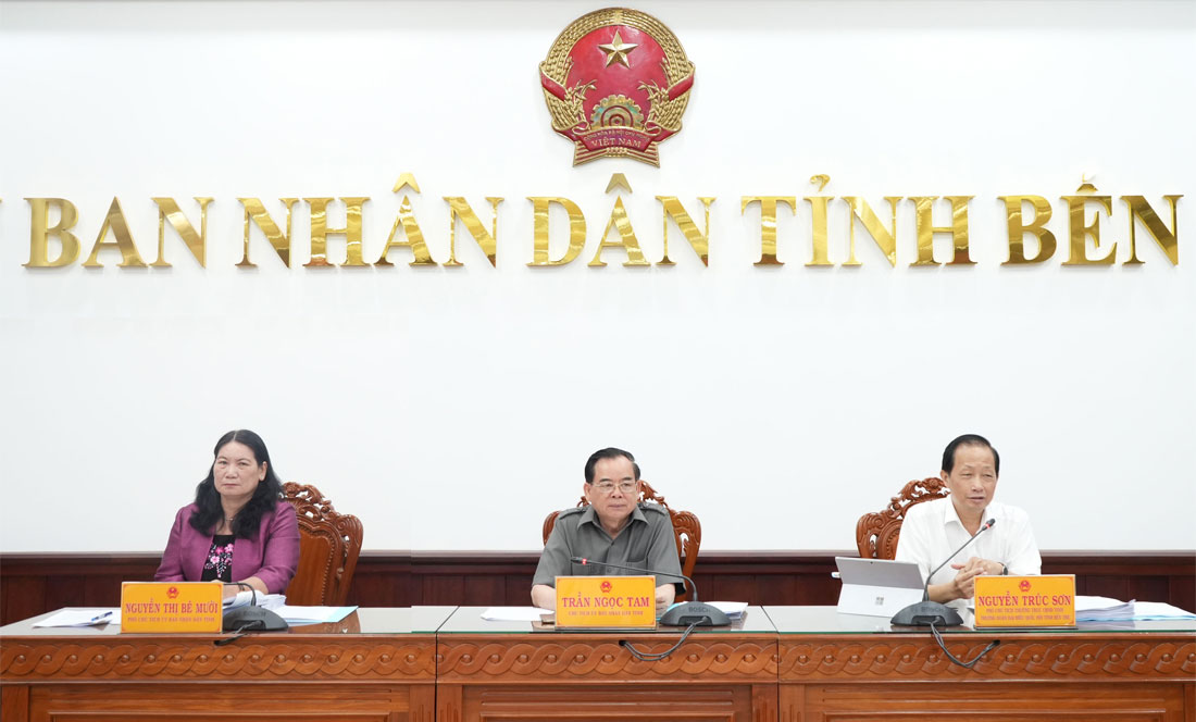 Họp thành viên UBND tỉnh tháng 10/2024